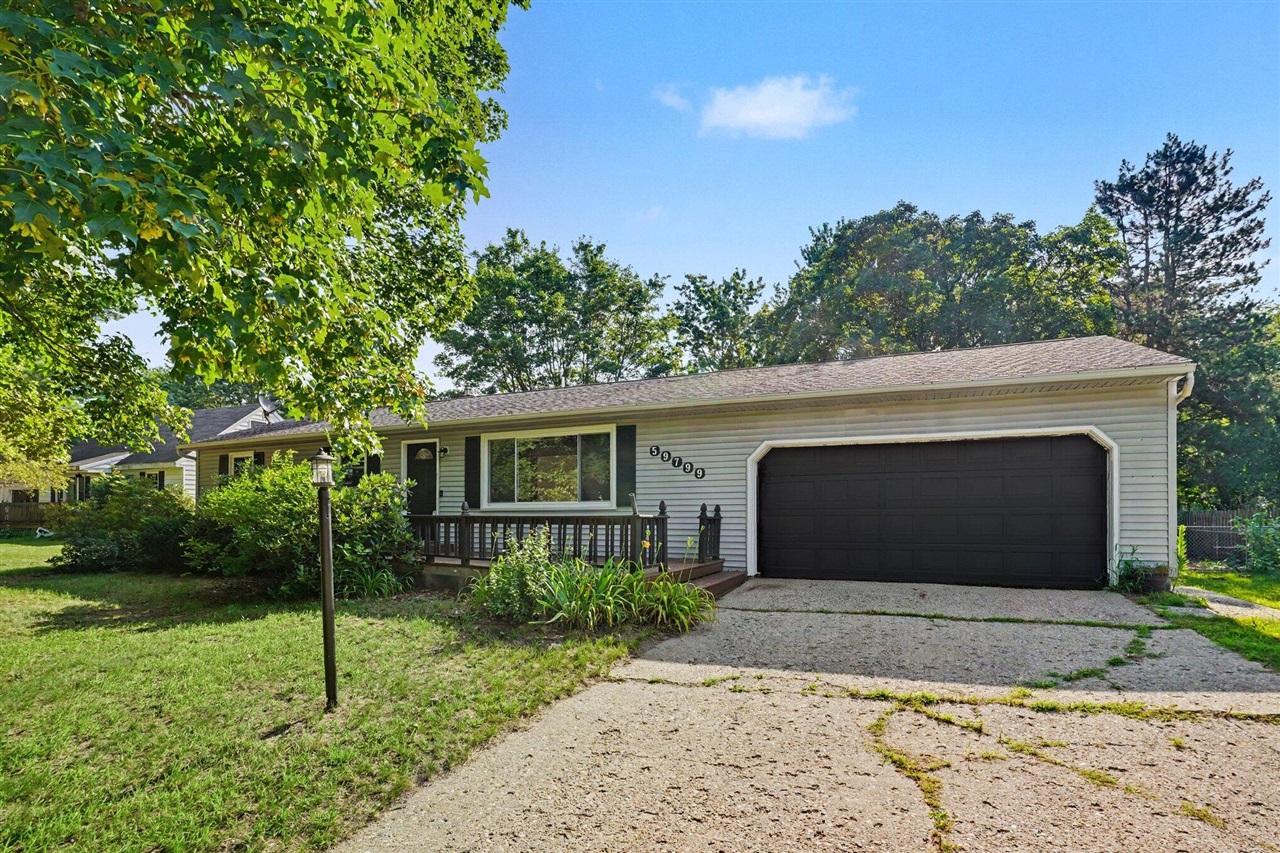 2nd image of 59799 Whitewood Dr, Mattawan, MI 49071 | MLS# 70545571