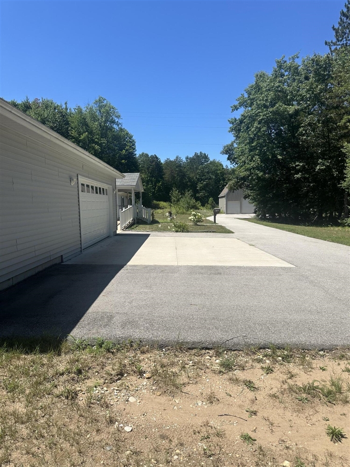 4th image of 4932 E Polk St, White Cloud, MI 49349 | MLS# 70545582