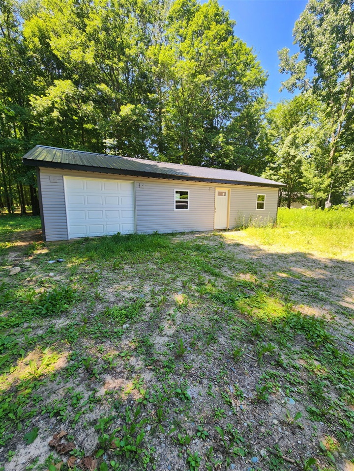 1st image of 4830 Beech Dr, Lakeview, MI 48850 | MLS# 70545585