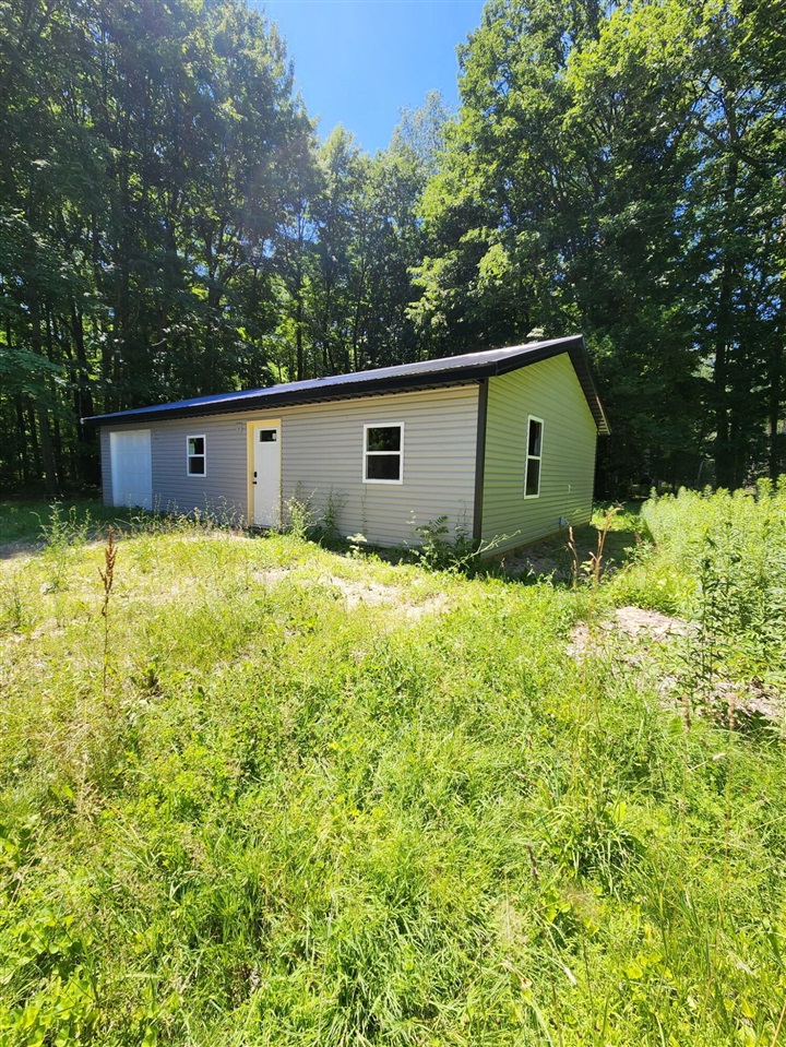 2nd image of 4830 Beech Dr, Lakeview, MI 48850 | MLS# 70545585