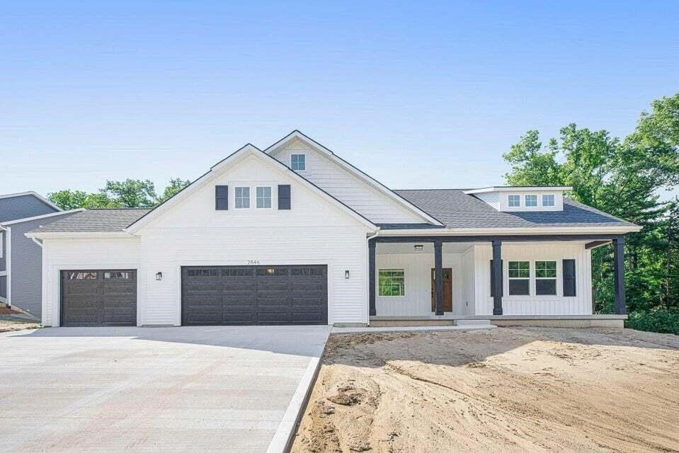 1st image of 9689 Saint Ives Dr, Stanwood, MI 49346 | MLS# 70545617