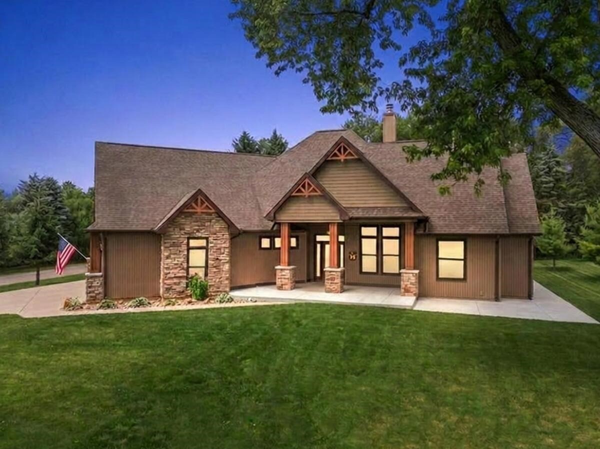 4th image of 44 E Acacia Blvd, Battle Creek, MI 49015 | MLS# 70545635