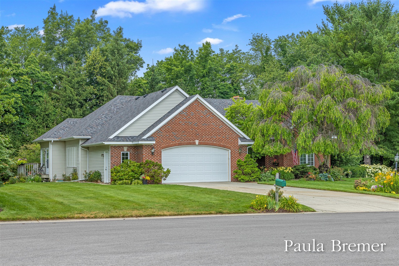 3rd image of 5429 Grand Valley Ct, Ada, MI 49301 | MLS# 70545652