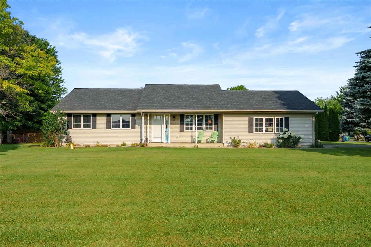 1st image of 150 Gull Pointe Dr, Battle Creek, MI 49017 | MLS# 70545697