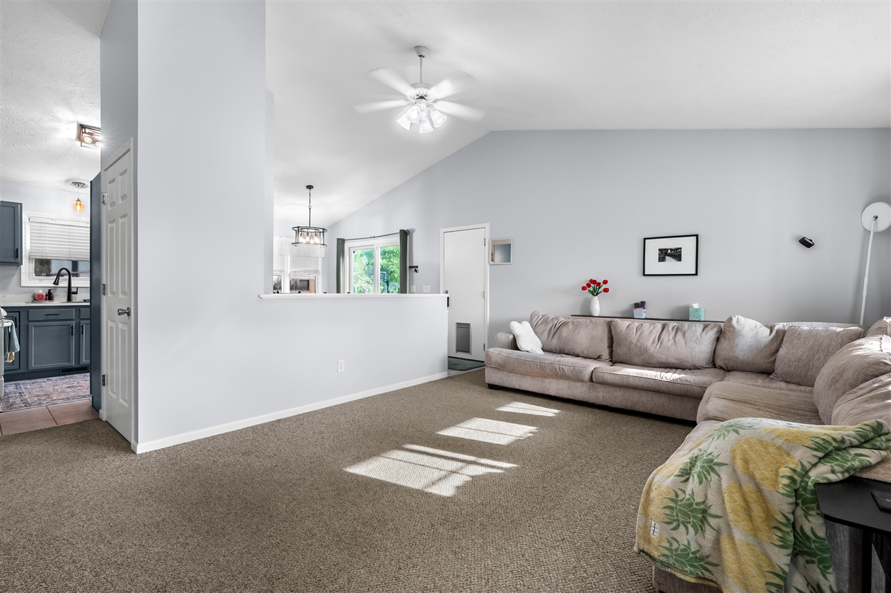 3rd image of 150 Gull Pointe Dr, Battle Creek, MI 49017 | MLS# 70545697