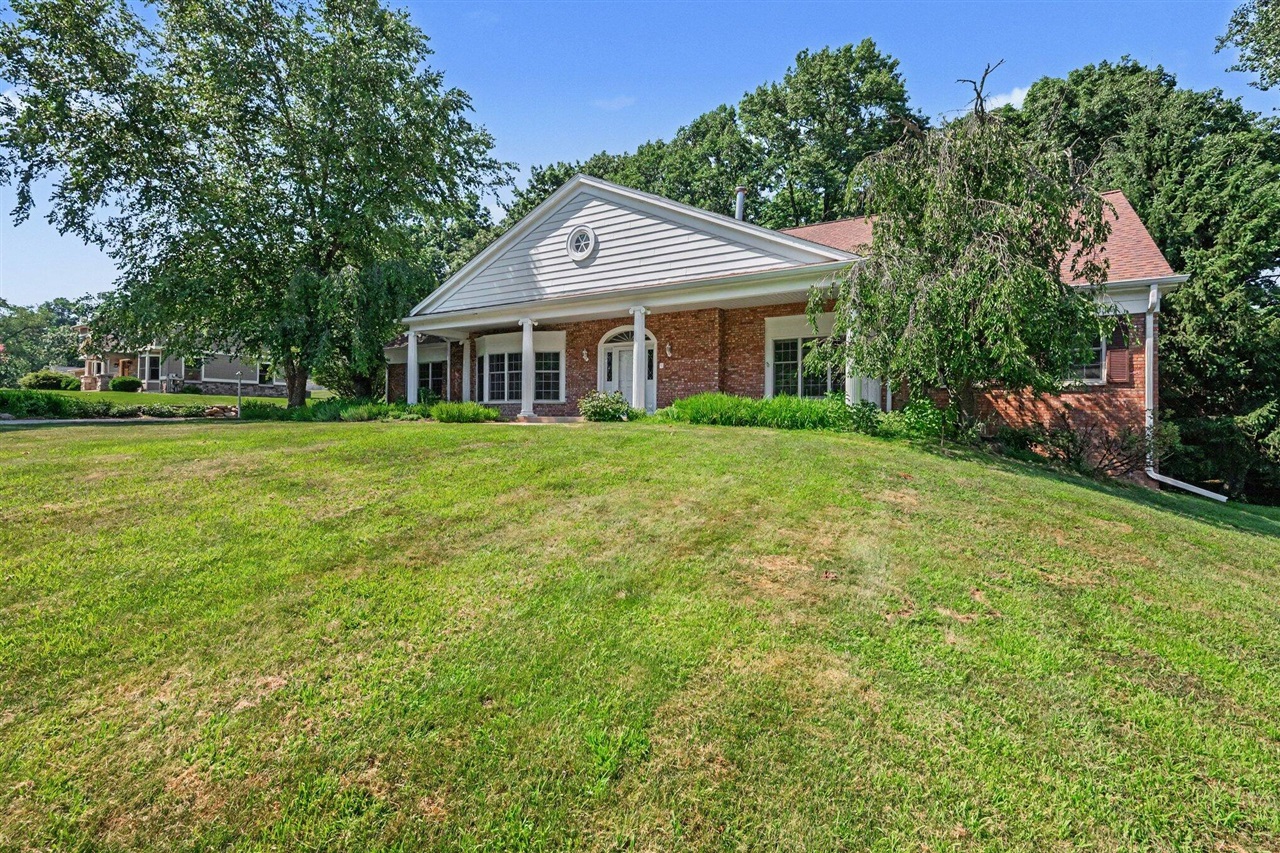 3rd image of 3004 Brandywine Rd, Kalamazoo, MI 49008 | MLS# 70545705