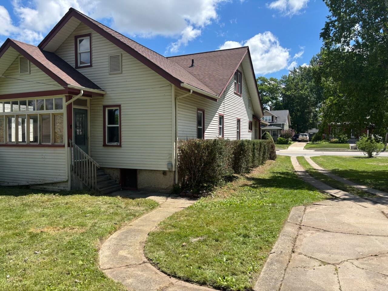 Homes for sale in Marlette, MI | 3194 Main St, Marlette, MI 48453 | MLS# 70545739