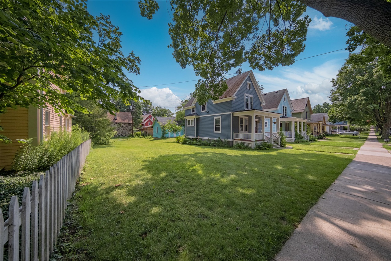 5th image of 517 2Nd St, Ann Arbor, MI 48103 | MLS# 70545753