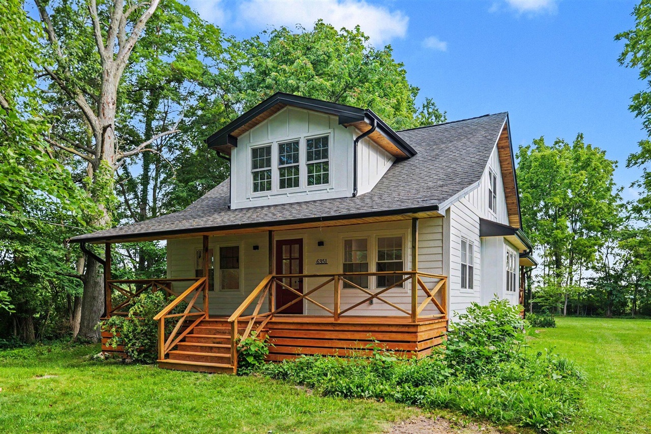 1st image of 6351 Harbert Rd, Sawyer, MI 49125 | MLS# 70545799