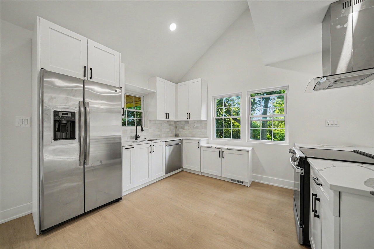 3rd image of 6351 Harbert Rd, Sawyer, MI 49125 | MLS# 70545799