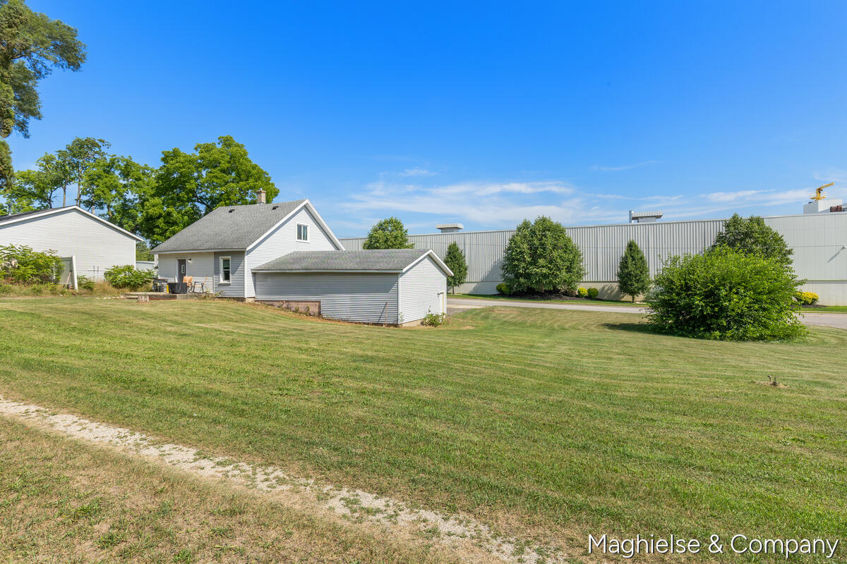 3rd image of 116 Washington St, Middleville, MI 49333 | MLS# 70545821