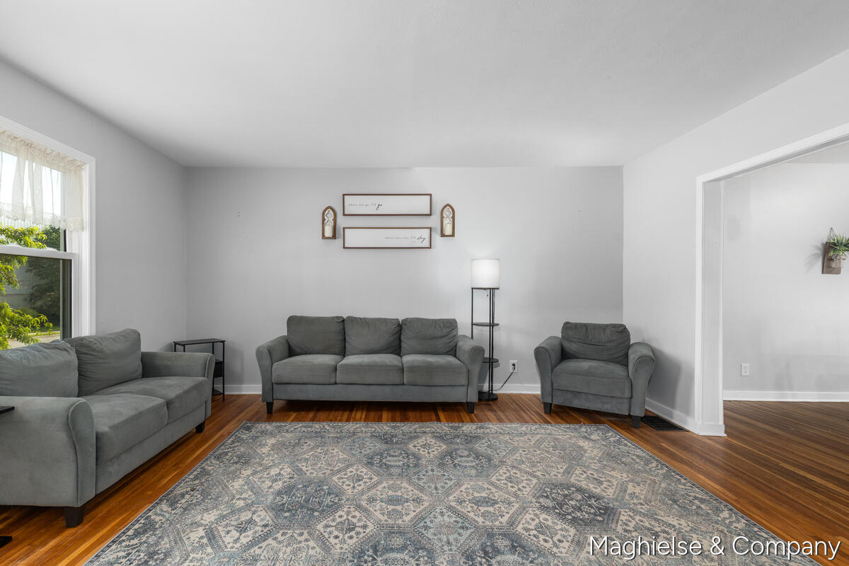 5th image of 116 Washington St, Middleville, MI 49333 | MLS# 70545821
