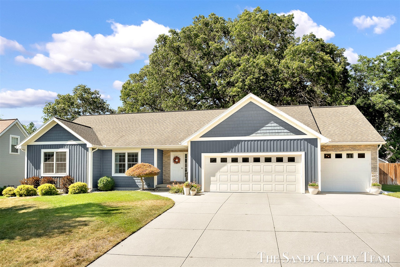 4th image of 15055 Oakland St, Spring Lake, MI 49456 | MLS# 70545826