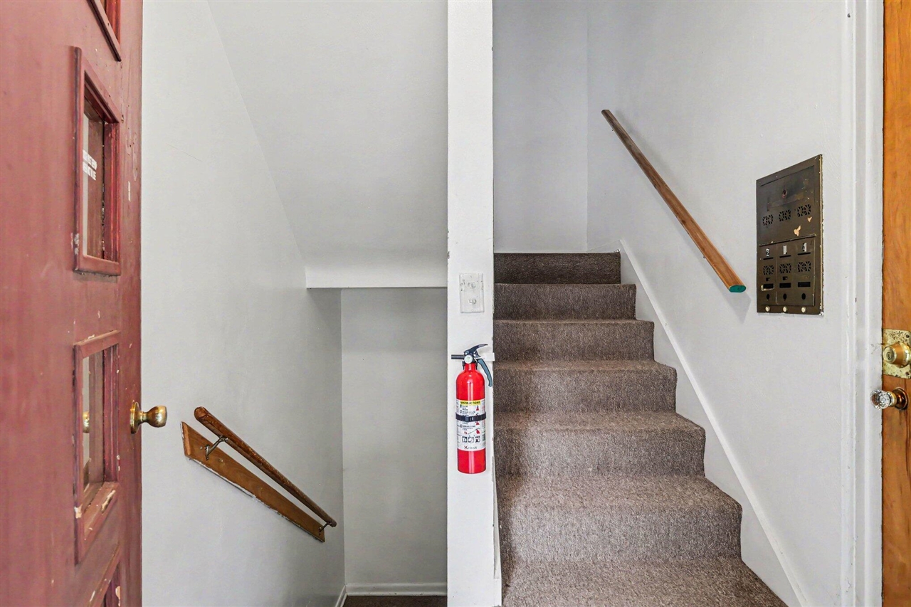 4th image of 436 Campbell Ave, Kalamazoo, MI 49006 | MLS# 70545845