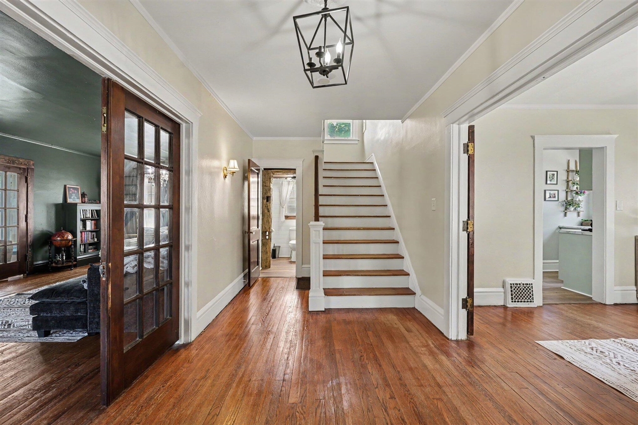 4th image of 1115 W Michigan Ave, Jackson, MI 49202 | MLS# 70545854