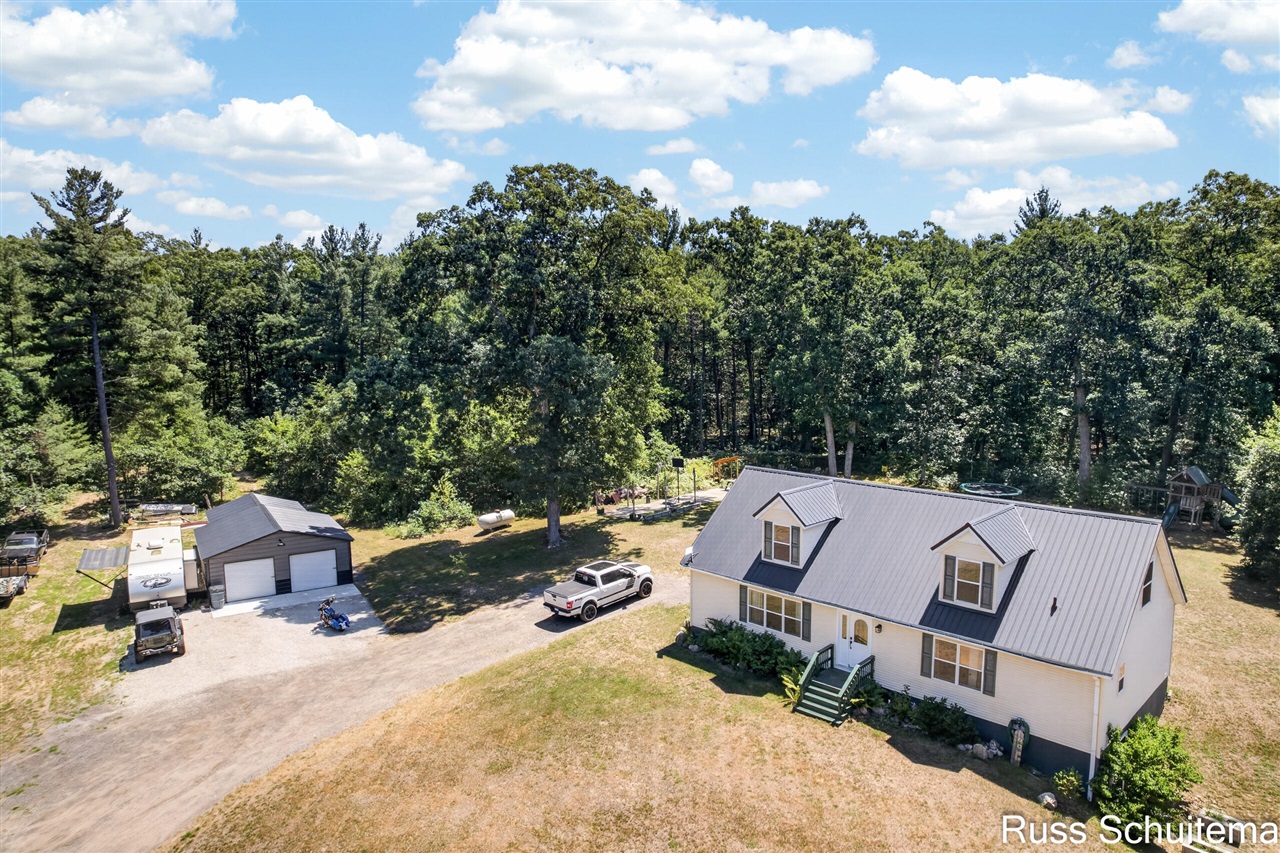 5th image of 11508 Nichols Rd, Holton, MI 49425 | MLS# 70545892