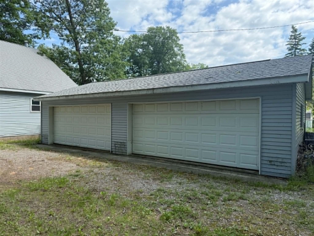 2nd image of 3137 Shore Dr, Port Austin, MI 48467 | MLS# 70545927