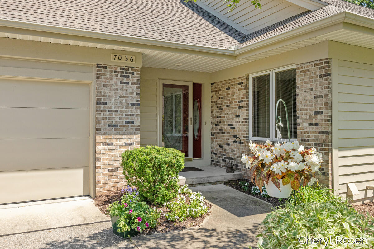 2nd image of 7036 Treetop Ln #24, Rockford, MI 49341 | MLS# 70545952