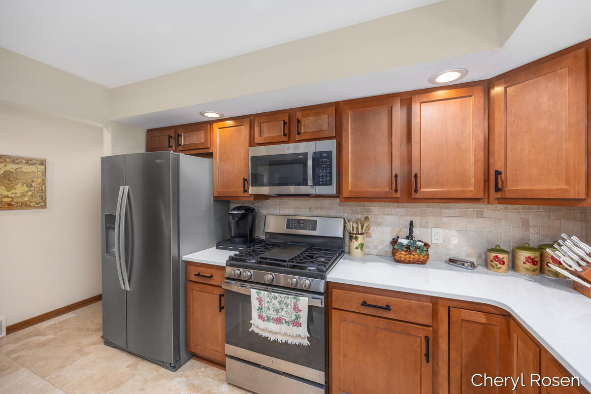 5th image of 7036 Treetop Ln #24, Rockford, MI 49341 | MLS# 70545952