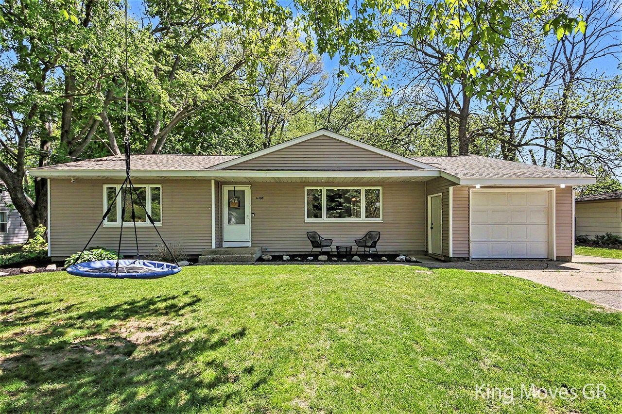 Homes for sale in Allendale, MI | 11108 56th Ave, Allendale, MI 49401 | MLS# 70545987