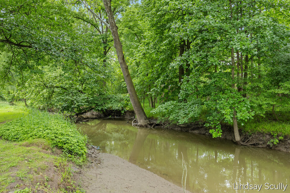 4th image of 1955 Millbank St, Grand Rapids, MI 49508 | MLS# 70545989
