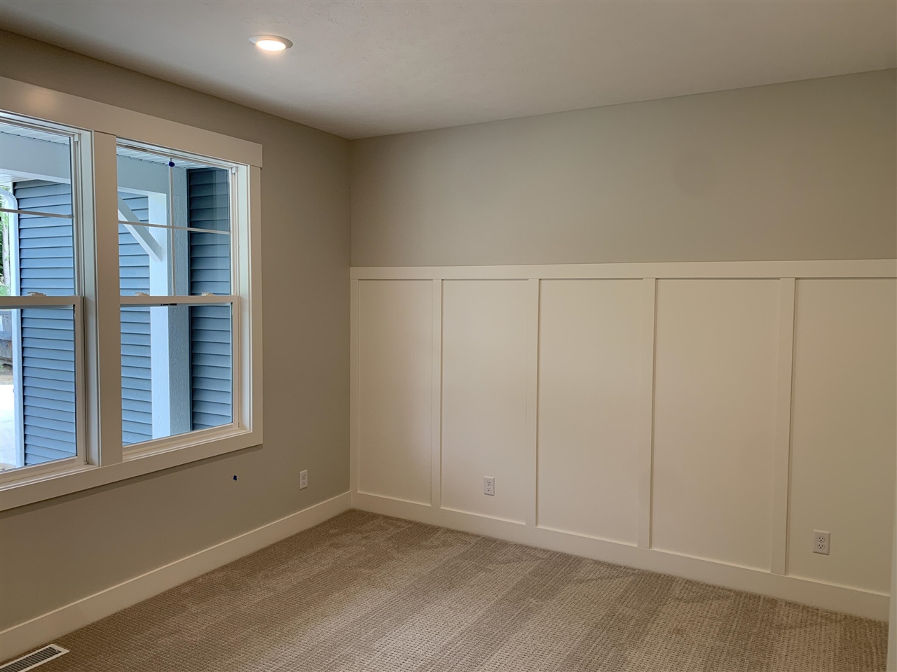 Photo 3 of Single family home for sale at 1160 N Washington St, Lowell, MI 49331 | MLS# 70546020 | Listing updated on 2026-09-21