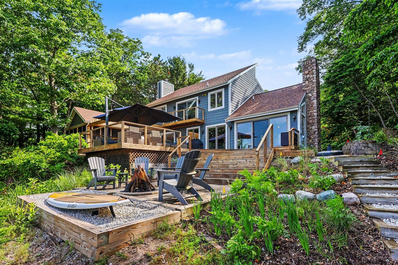 4th image of 18240 N Shore Estates Rd, Spring Lake, MI 49456 | MLS# 70546023