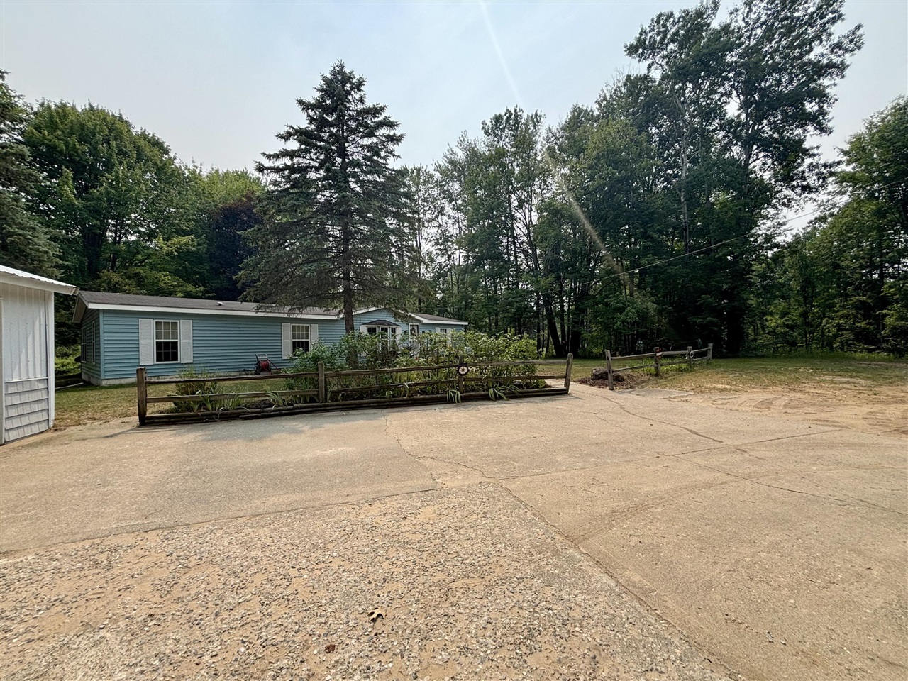2nd image of 8464 15 Mile Rd, Paris, MI 49338 | MLS# 70546037