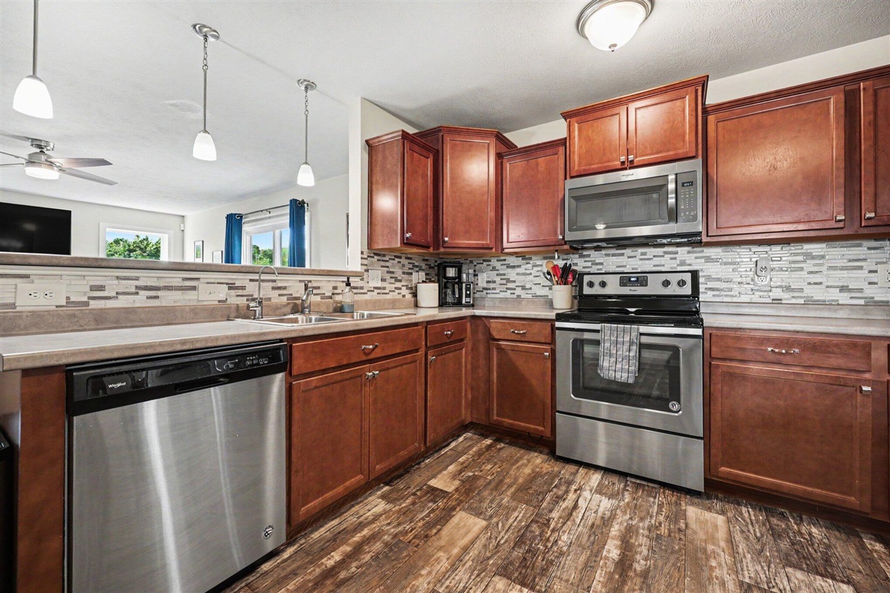 4th image of 11157 Meadow Wood Cir, Greenville, MI 48838 | MLS# 70546053