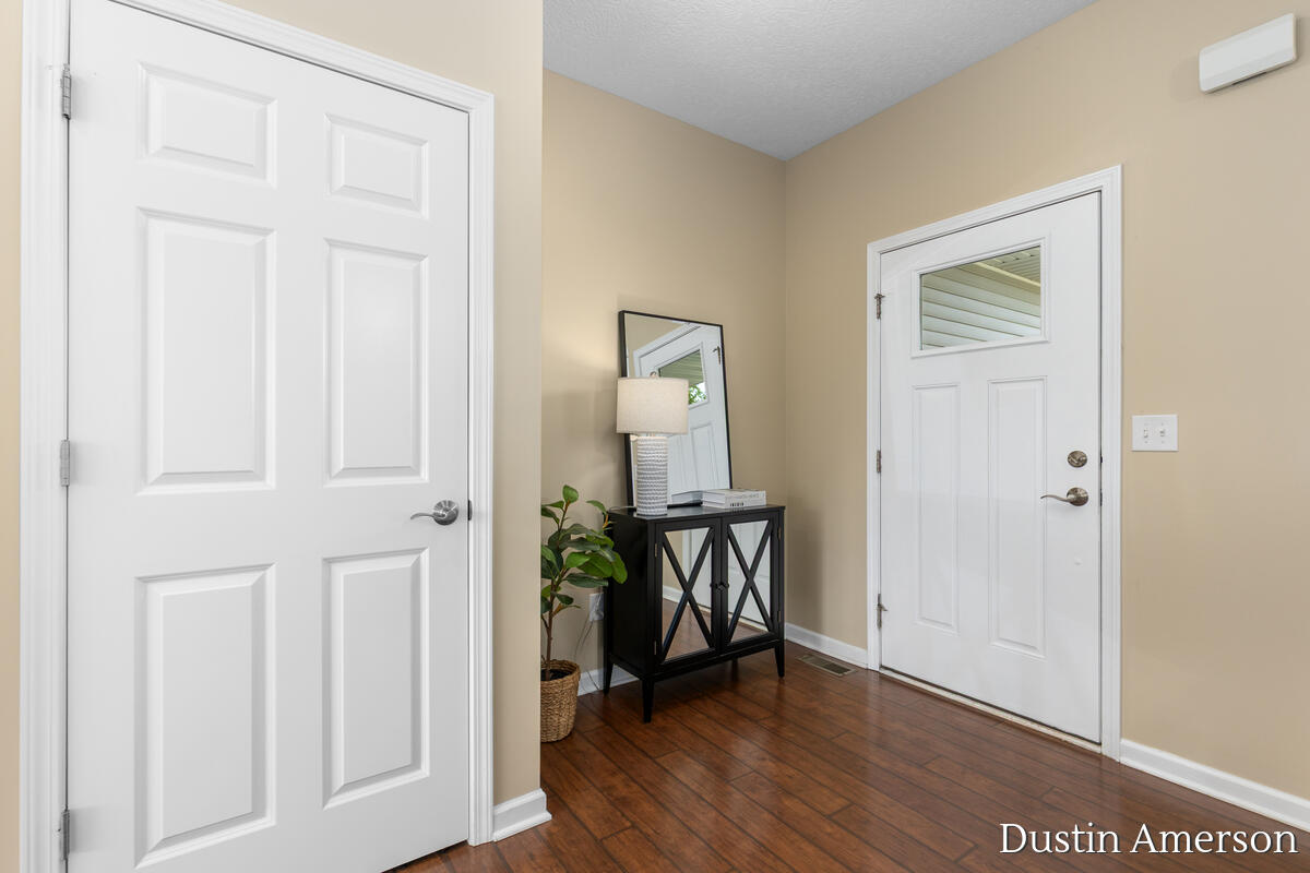 2nd image of 5814 Sage River Ct, Wyoming, MI 49418 | MLS# 70546071
