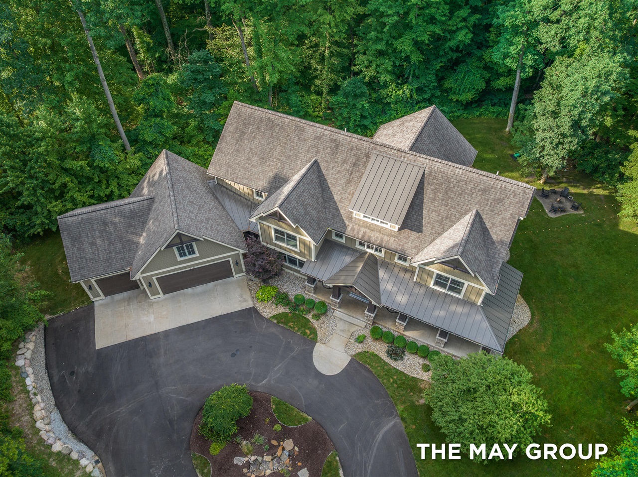 Photo 2 of Mansion for sale at 5354 Pinnacle Point Dr, Ada, MI 49301 | MLS# 70546090 | Listing updated on 2026-10-07