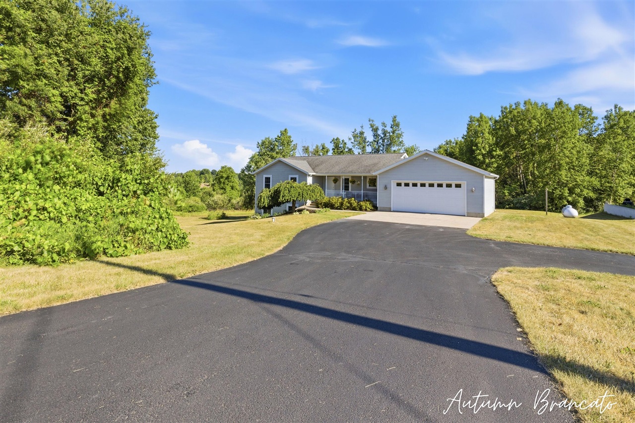 2nd image of 3350 Egner St, Cedar Springs, MI 49319 | MLS# 70546092