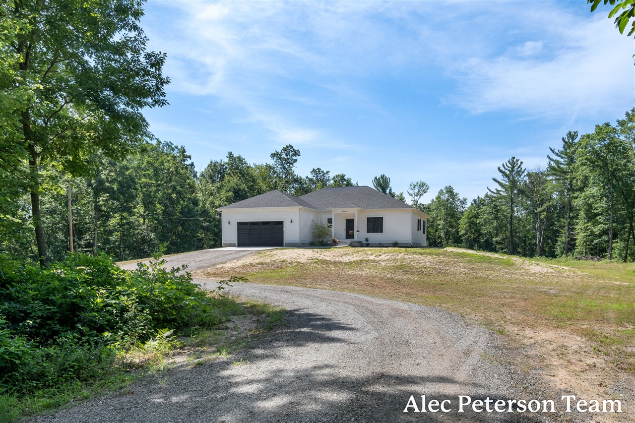 2nd image of 6069 Ruthie Lane, Fruitport, MI 49415 | MLS# 70546100
