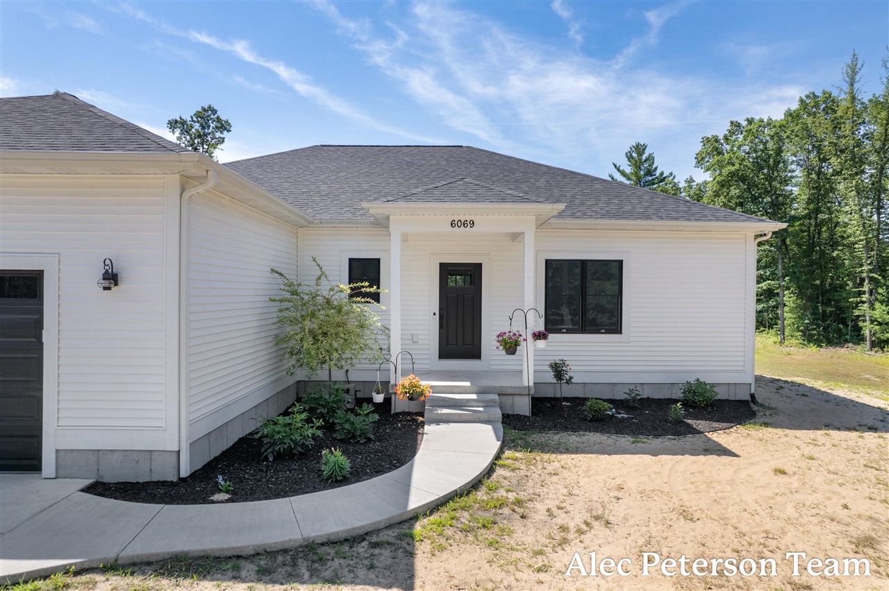 3rd image of 6069 Ruthie Lane, Fruitport, MI 49415 | MLS# 70546100