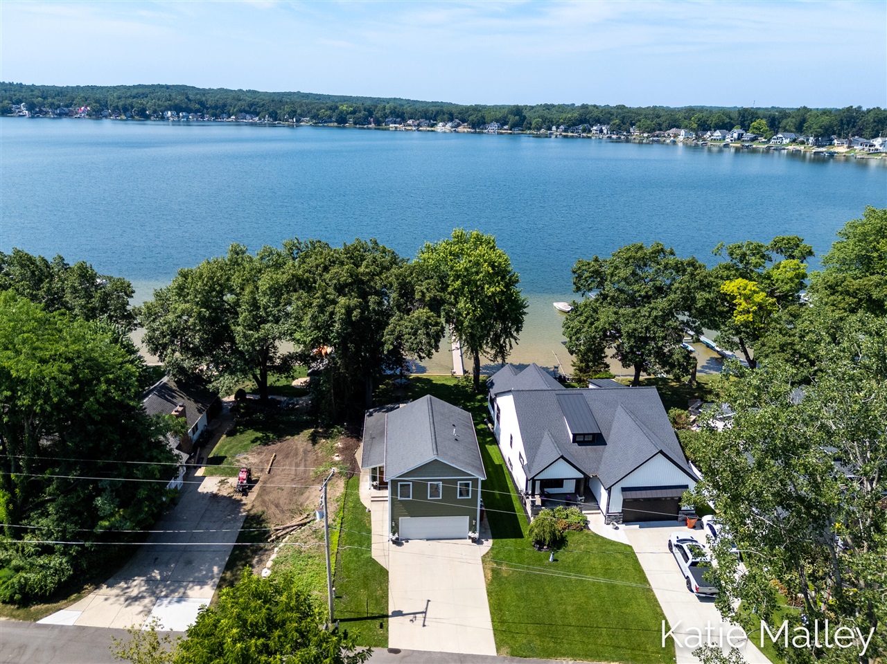 Photo 2 of Single family home for sale at 7353 Davies Dr, Rockford, MI 49341 | MLS# 70546118 | Listing updated on 2026-09-12