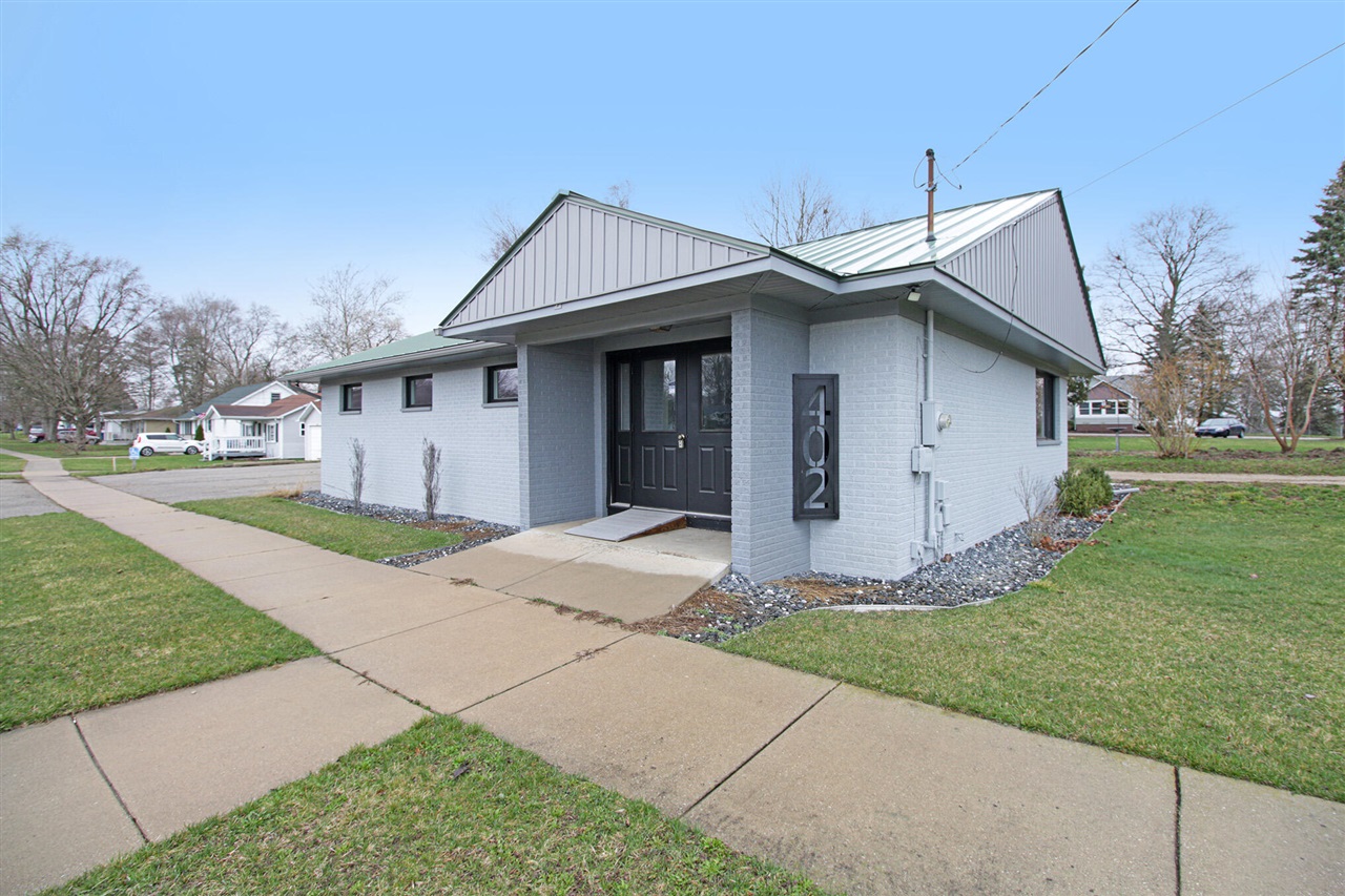 1st image of 402 Thornton St, Middleville, MI 49333 | MLS# 70546122