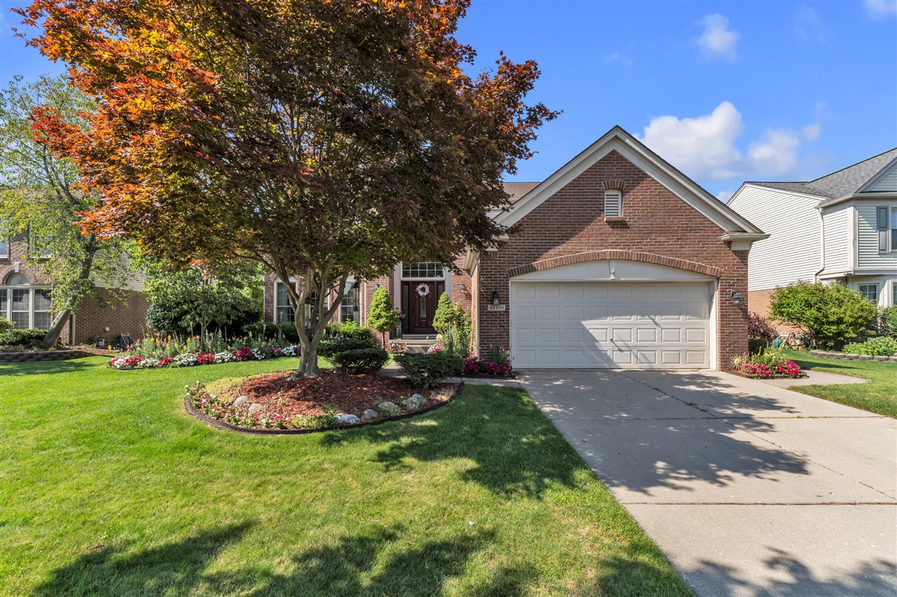 2nd image of 44899 Weymouth Dr, Canton, MI 48188 | MLS# 70546139
