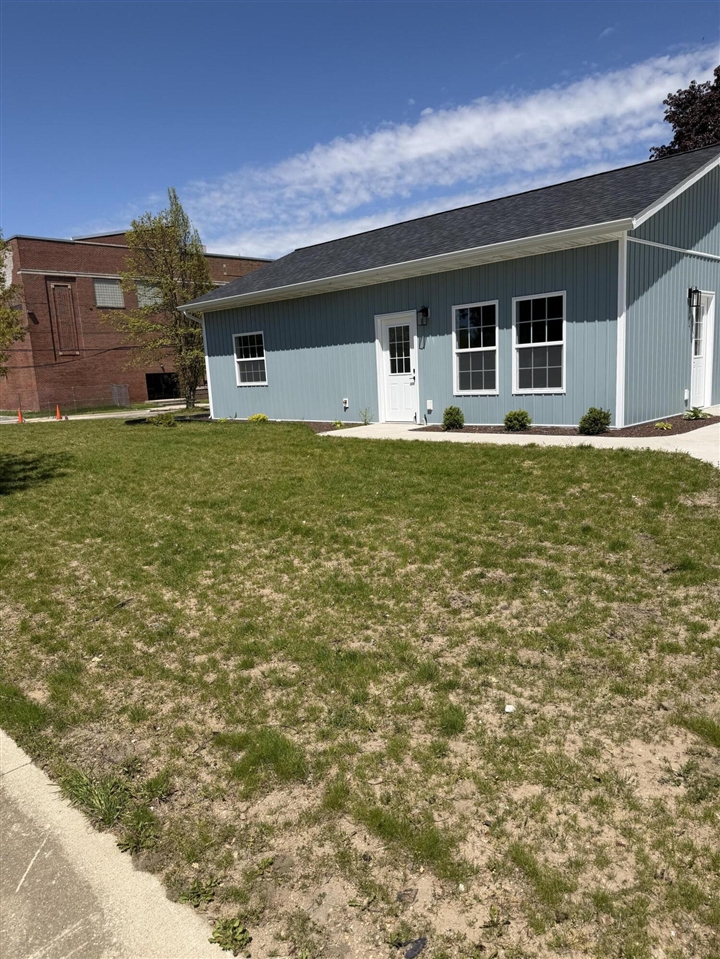 1st image of 303 Middle St, Three Rivers, MI 49093 | MLS# 70546182