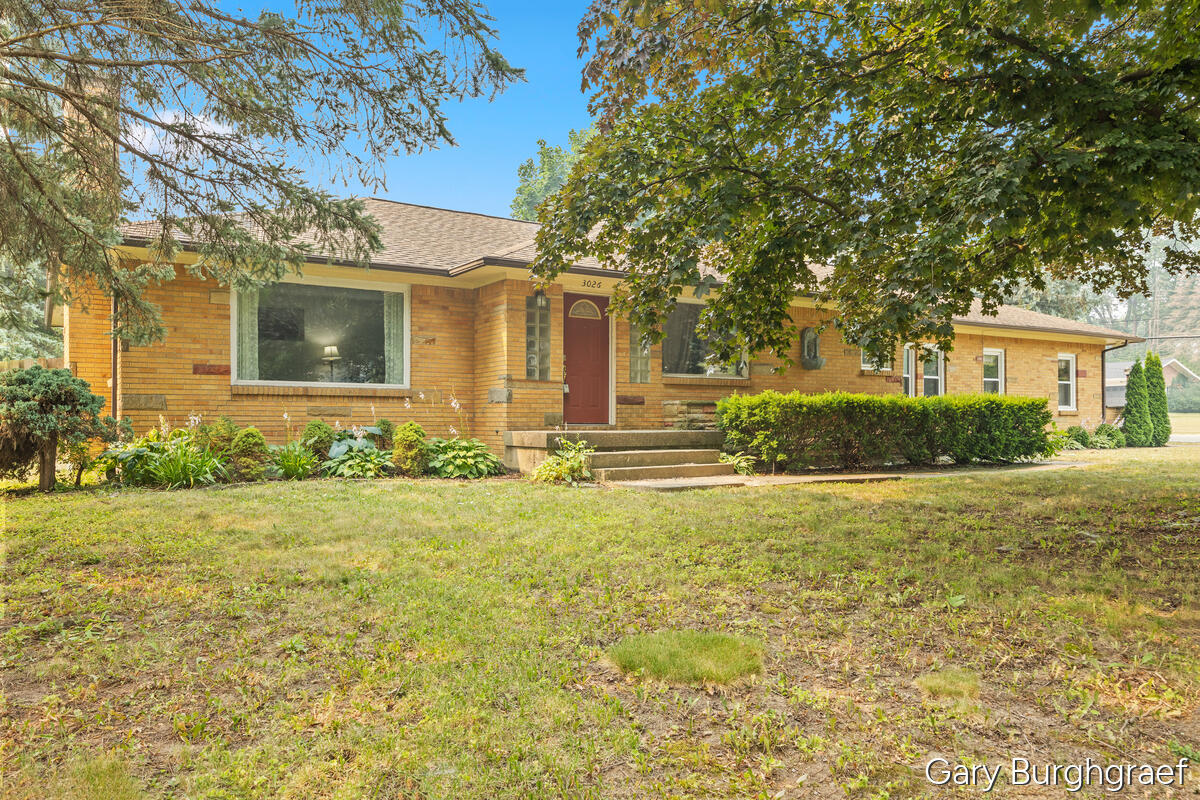 Photo 1 of Single family home for sale at 3026 Burton St, Grand Rapids, MI 49546 | MLS# 70546183 | Listing updated on 2026-09-12