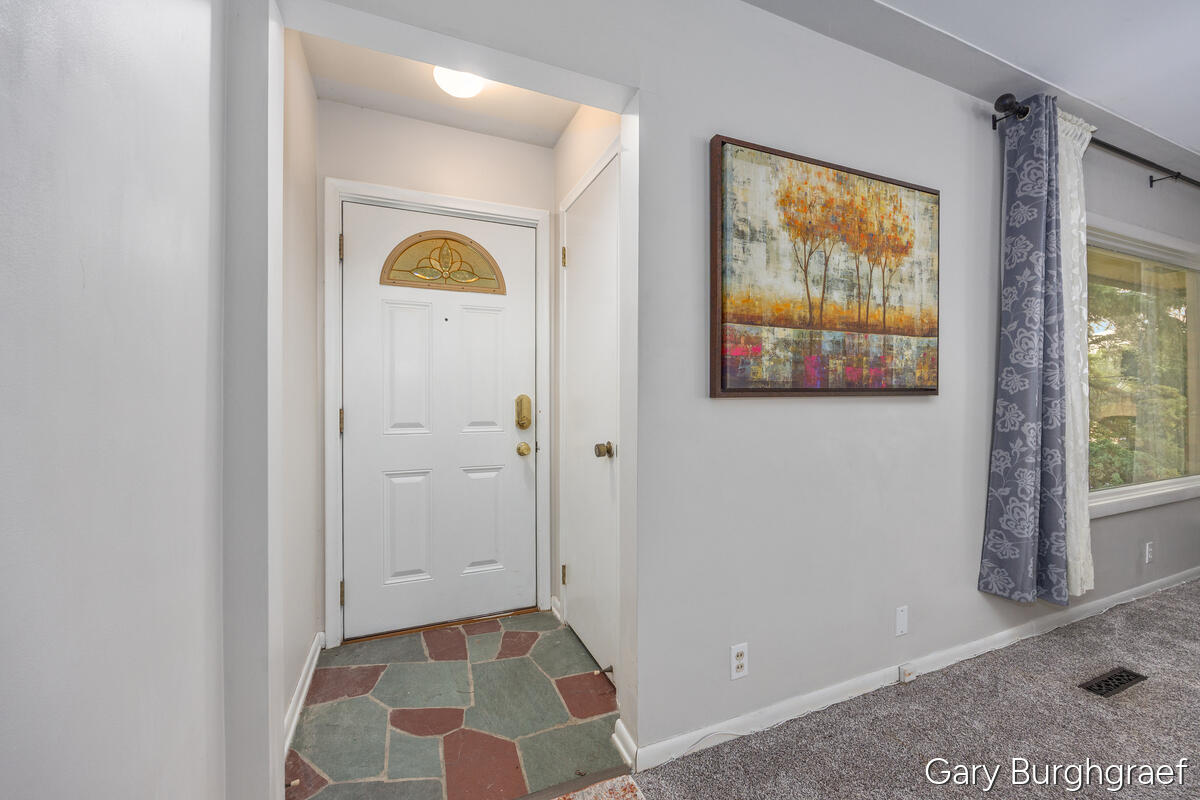 Photo 3 of Single family home for sale at 3026 Burton St, Grand Rapids, MI 49546 | MLS# 70546183 | Listing updated on 2026-09-12