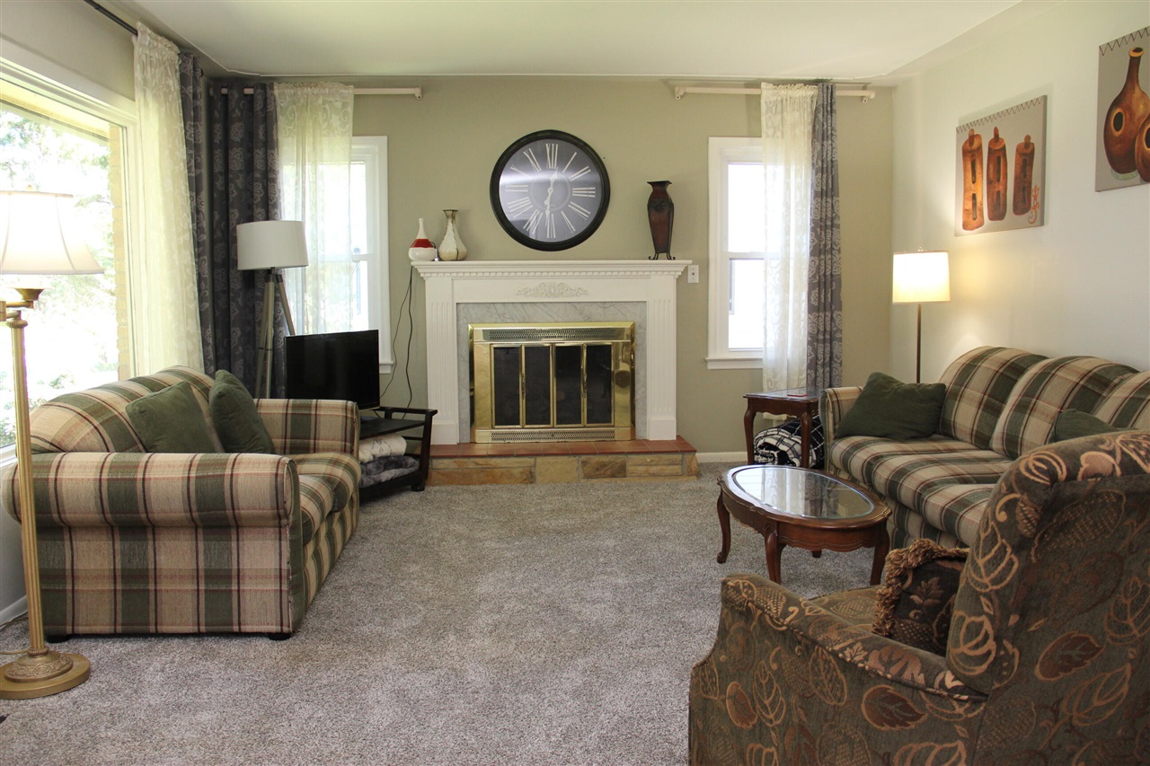 Photo 4 of Single family home for sale at 3026 Burton St, Grand Rapids, MI 49546 | MLS# 70546183 | Listing updated on 2026-09-12