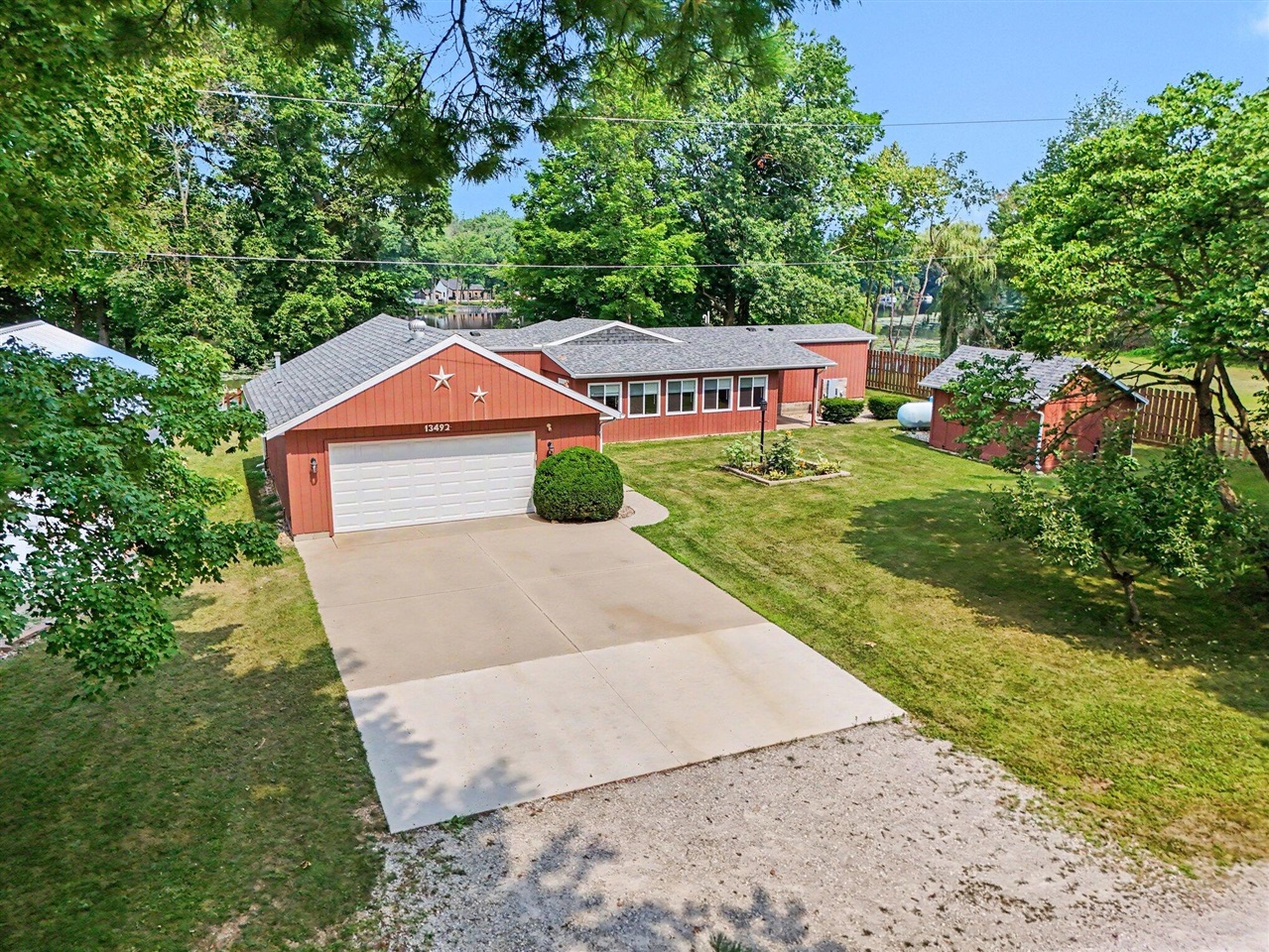 Homes for sale in Constantine, MI | 13492 Riverside Dr, Constantine, MI 49042 | MLS# 70546206