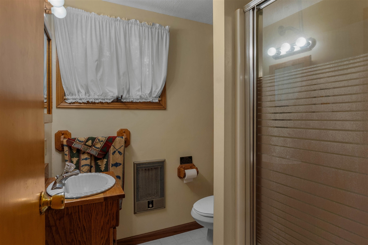 2nd image of 1890 Hemlock Crest Dr, Quincy, MI 49082 | MLS# 70546232