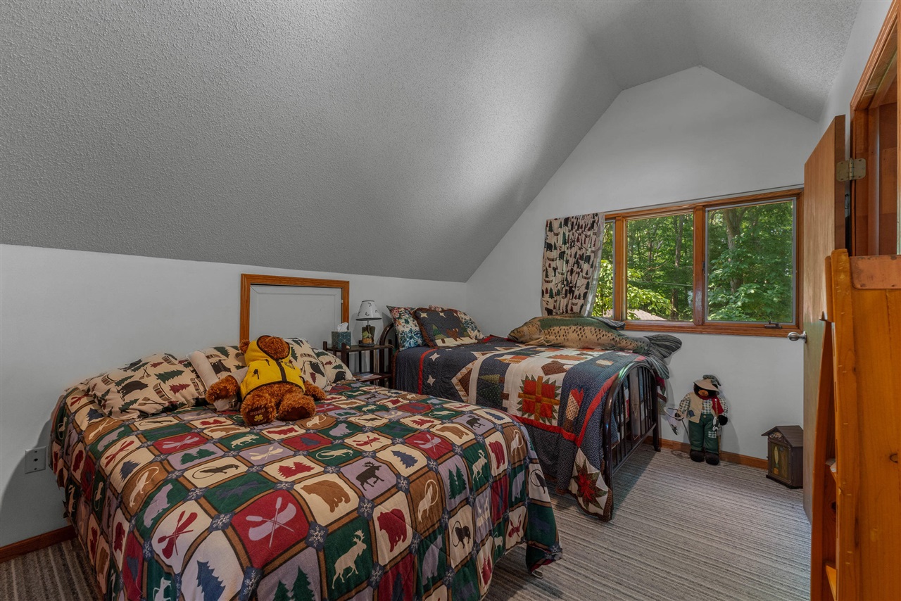 5th image of 1890 Hemlock Crest Dr, Quincy, MI 49082 | MLS# 70546232