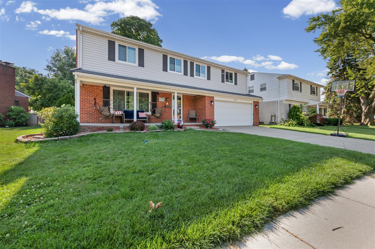 3rd image of 14638 Westmore St, Livonia, MI 48154 | MLS# 70546237