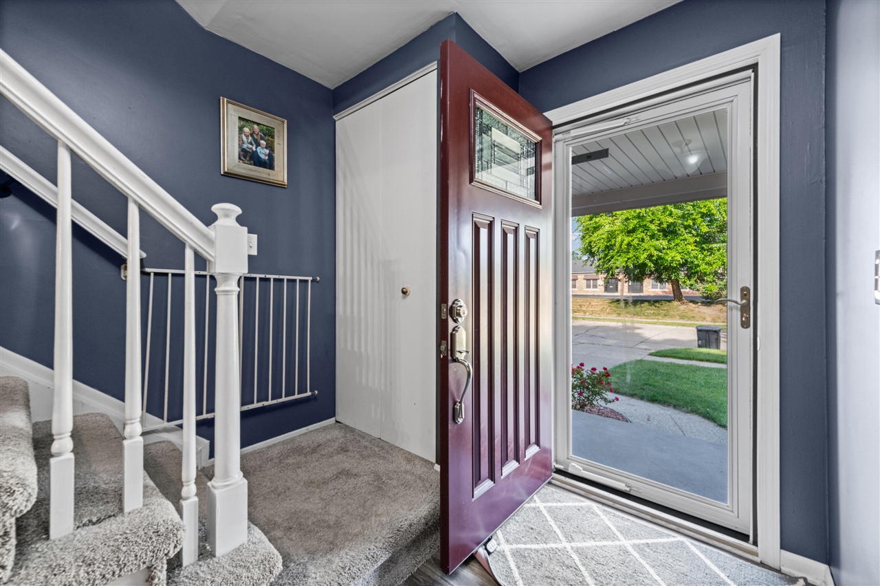 4th image of 14638 Westmore St, Livonia, MI 48154 | MLS# 70546237