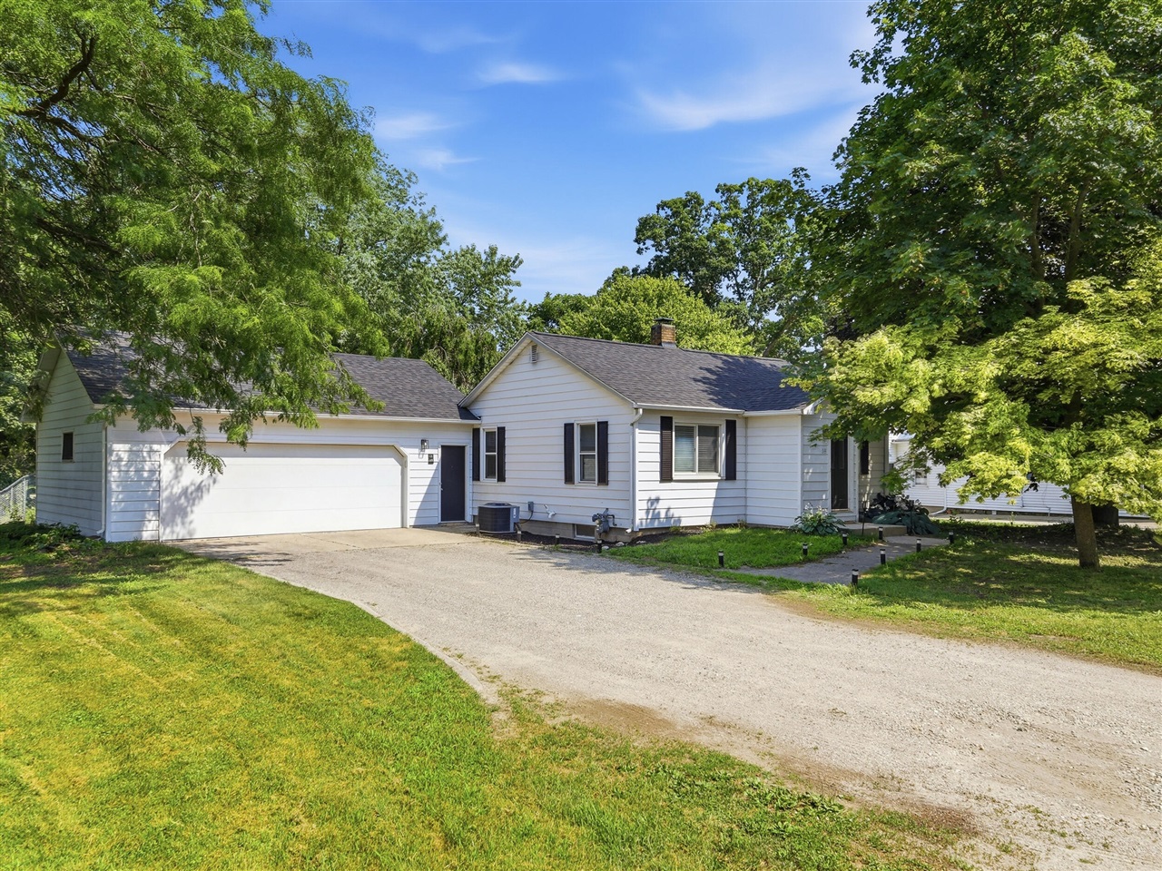 2nd image of 38 Arthur St, Grant, MI 49327 | MLS# 70546282
