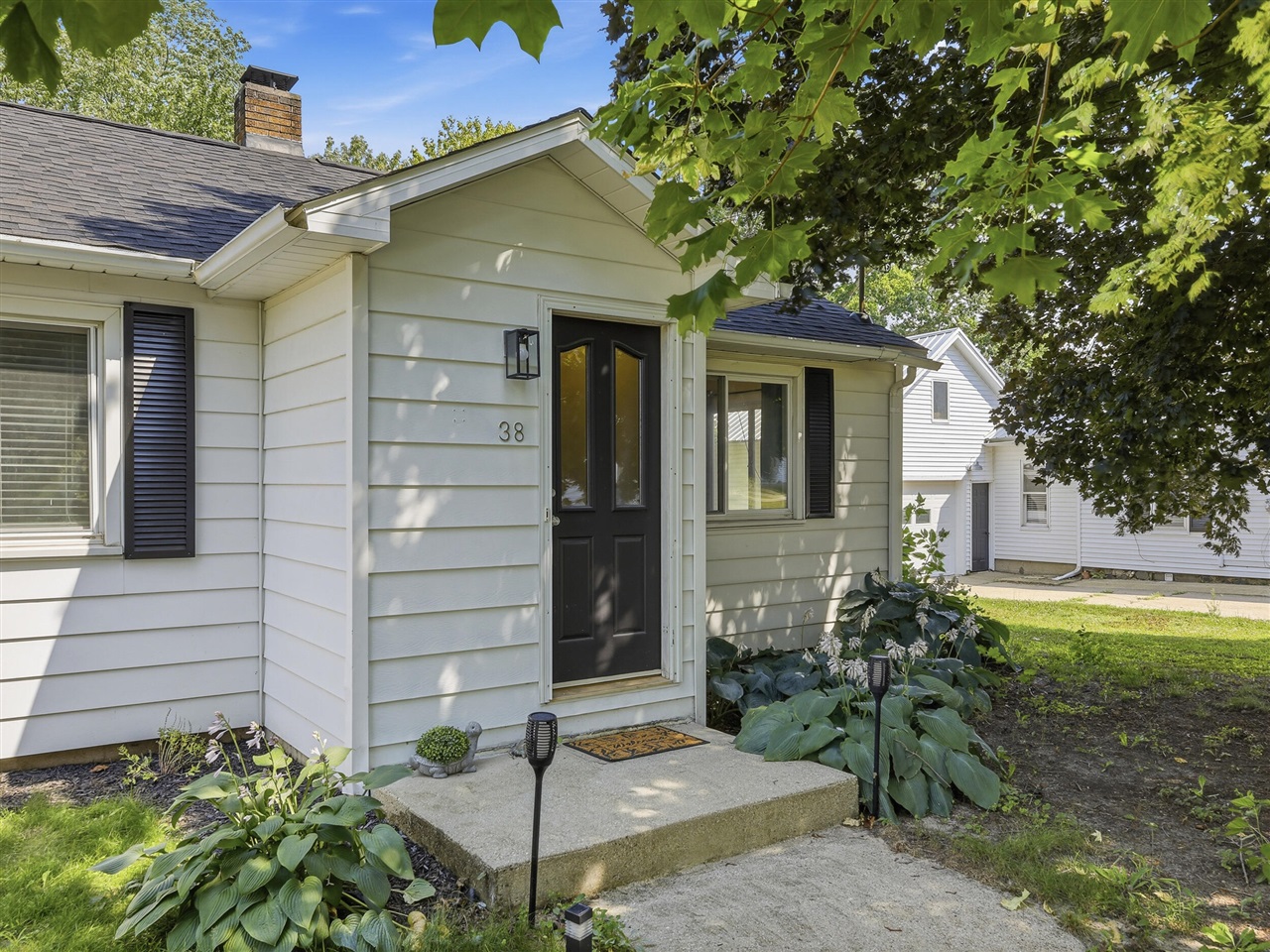 3rd image of 38 Arthur St, Grant, MI 49327 | MLS# 70546282
