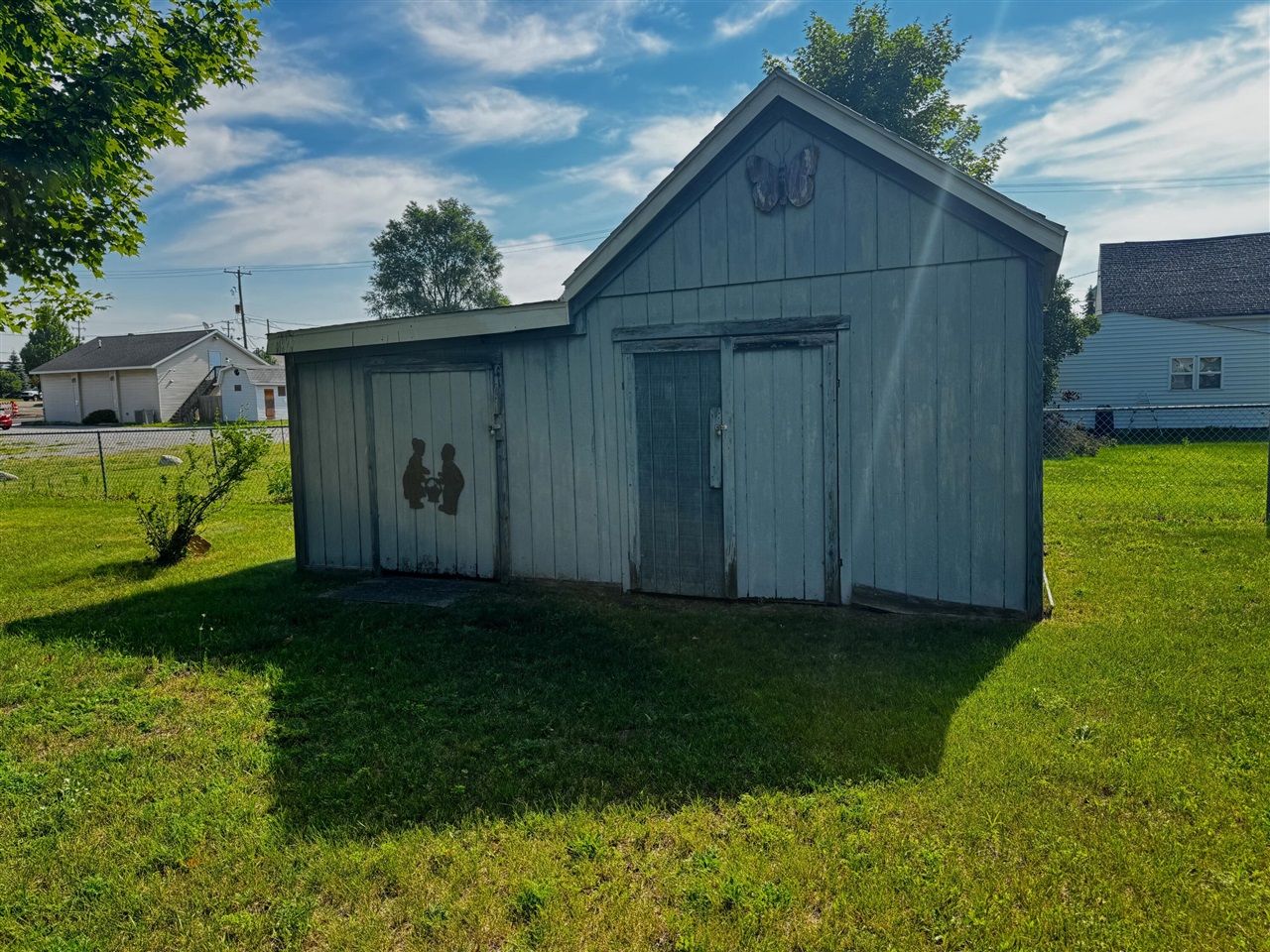 13th image of 111 S Hemlock St, Evart, MI 49631 | MLS# 70546284