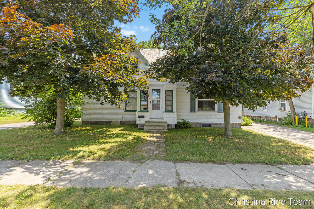 1st image of 115 E Congress St, Belding, MI 48809 | MLS# 70546299